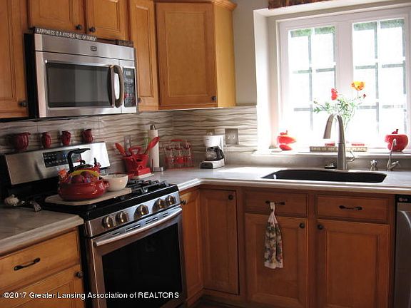 4th image of 212 E Bailey Cir