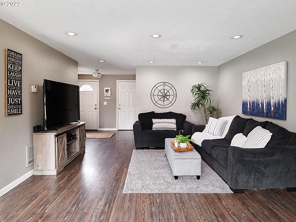 4th image of 3964 SE Wynnwood Dr
