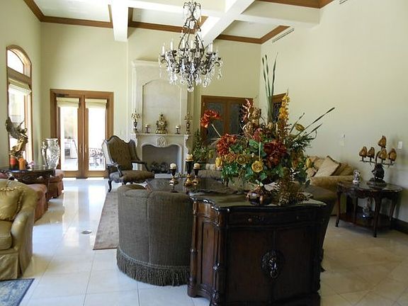 3rd image of 2425 Bermuda Dr