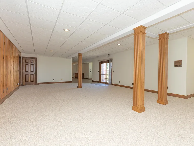 2155 Durlin Rd — Photo 27