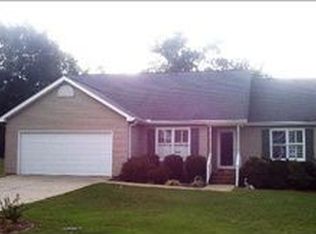 5 Windjammer Ln, Greenville, SC 29617