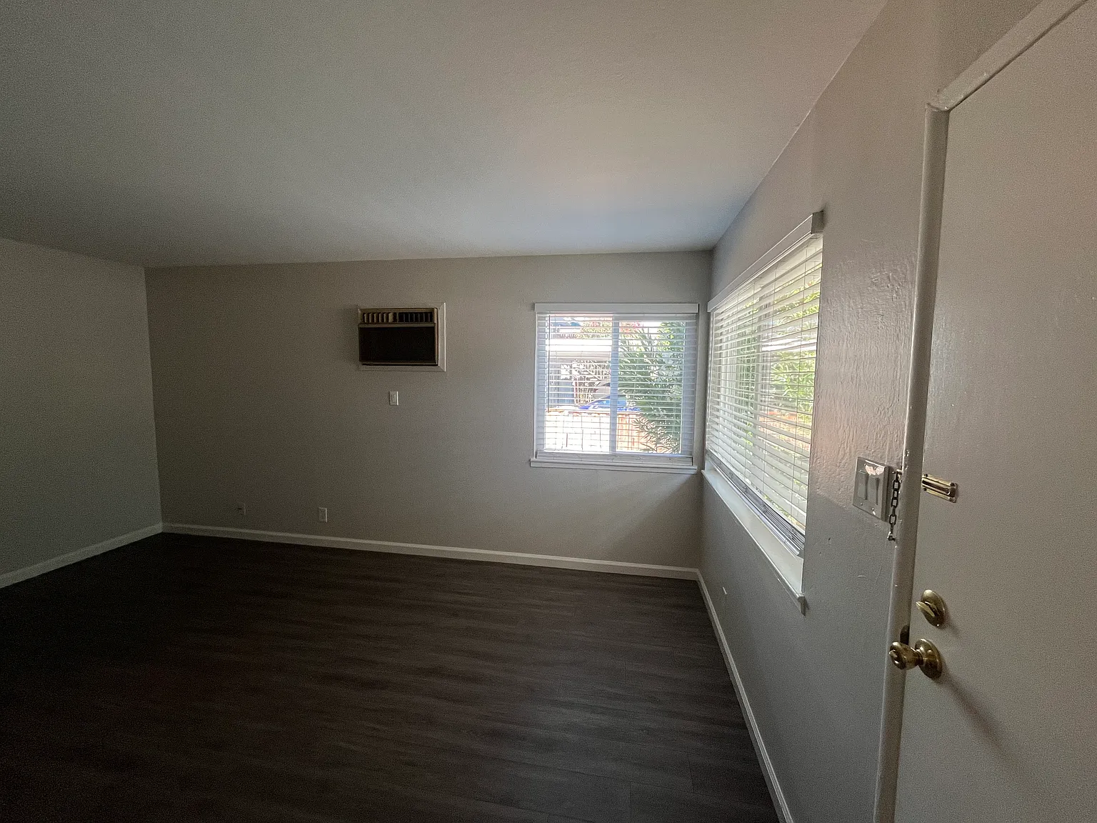 2 bed, 765 sqft, $2,375 — Photo 2