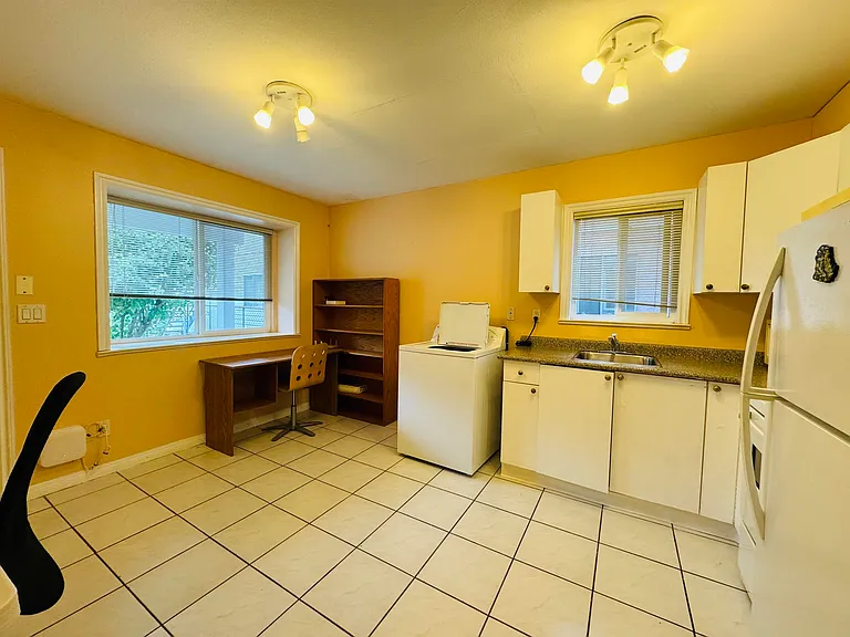 6000 Prince Albert St — Photo 3