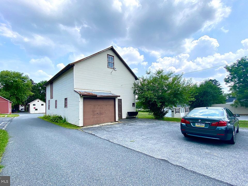6141 Lemon St East Petersburg PA Zillow