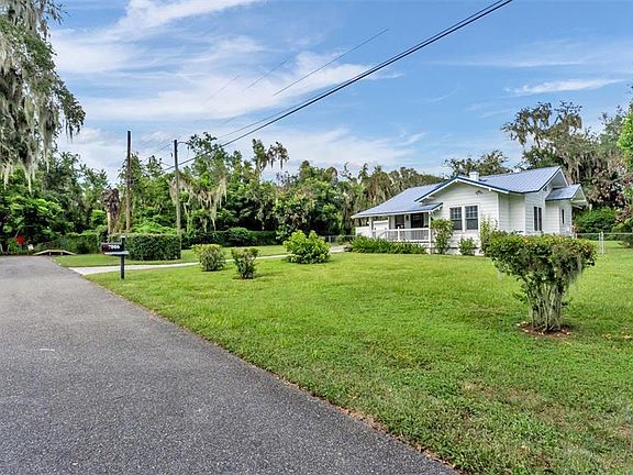 3rd image of 7006 BEVERLY ROAD