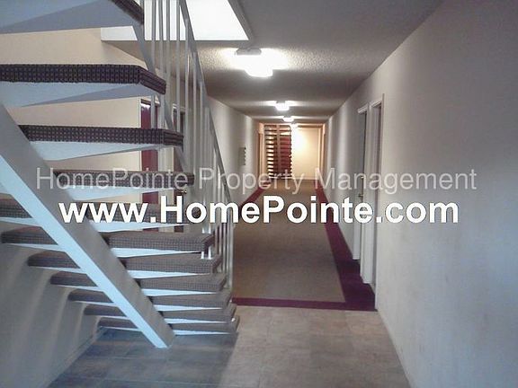 4th image of 2631 27th St APT 9
