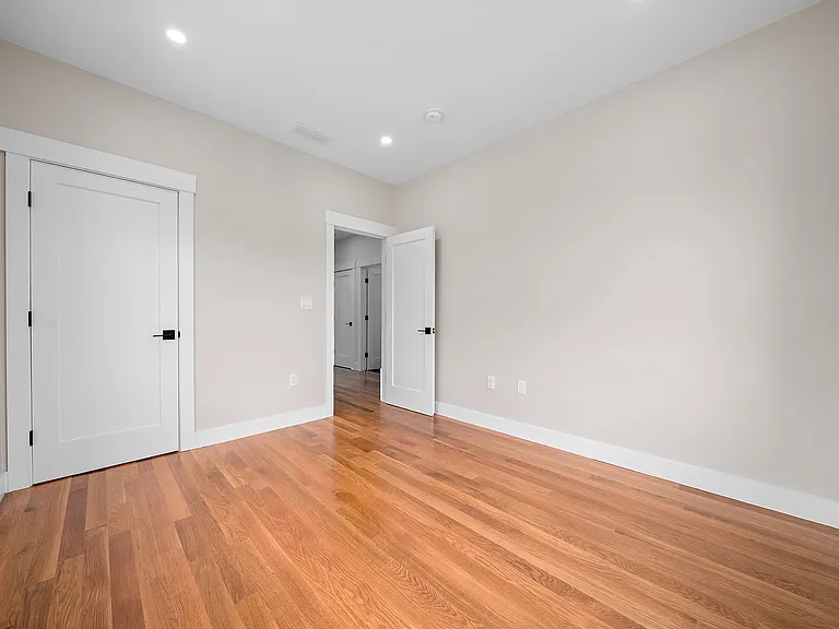 11 Jasset St #11 — Photo 30