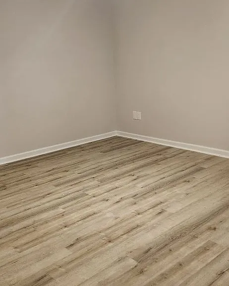 117 S Cherry St — Photo 3
