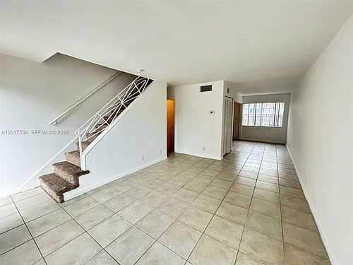 4817 NW 9th Dr #4817 Photo 1 4817 NW 9th Dr #4817 Photo 1