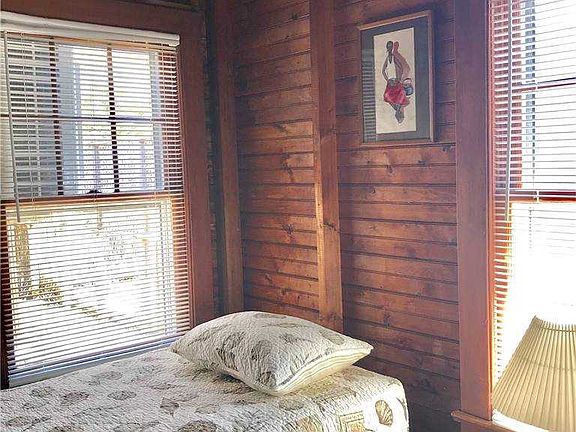 5th image of 760 Ocean Breeze Walk