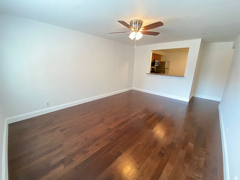 Summit St 1770 1770 — Photo 13