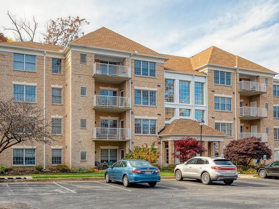 1st image of 661 Straffan Dr Unit 204