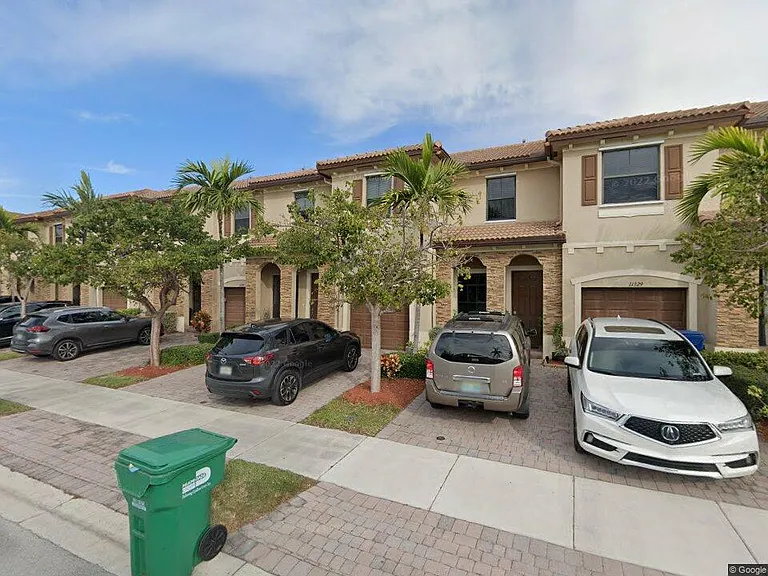 11329 SW 233rd St — Photo 2