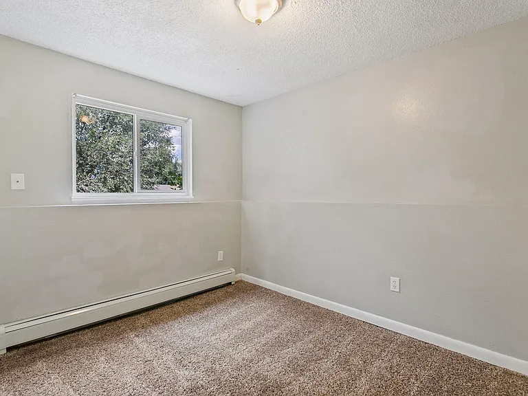 330 Vehr Dr #2 — Photo 17