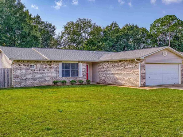 5555 Chantilly Cir, Milton, FL 32583