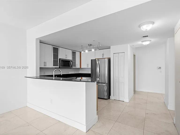 7918 Harbor Island Dr #311 — Photo 23
