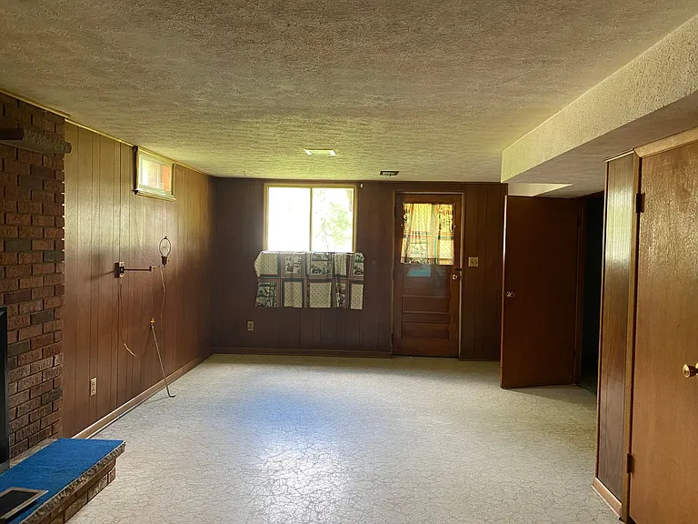 2600 Cleveland Ave — Photo 9