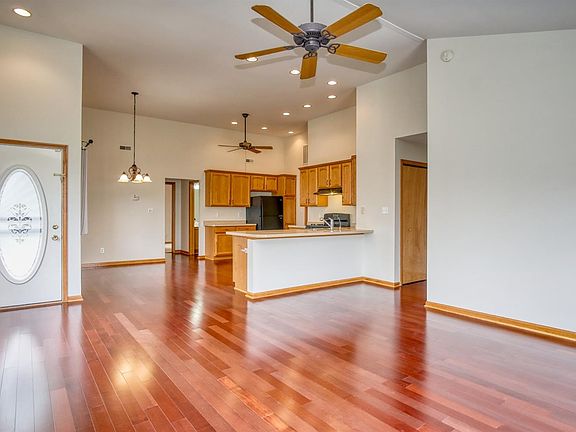 2nd image of 9612 W 134th Pl
