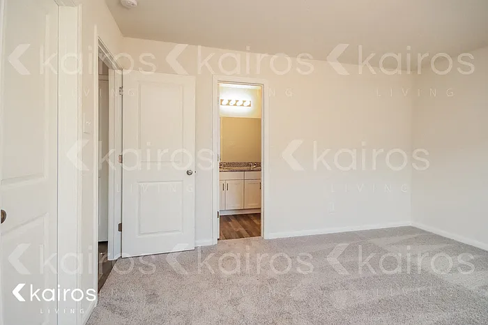15581 Briar Forest Dr — Photo 8
