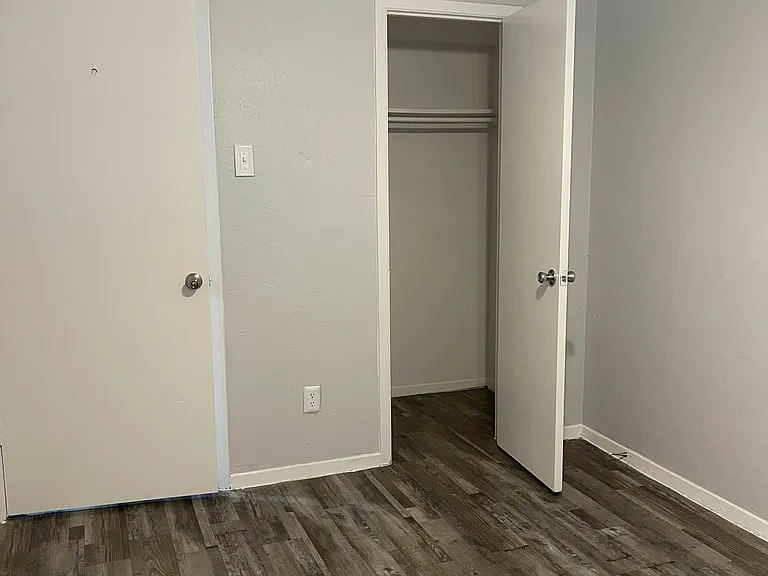 Villa Ladera Apartments — Photo 13