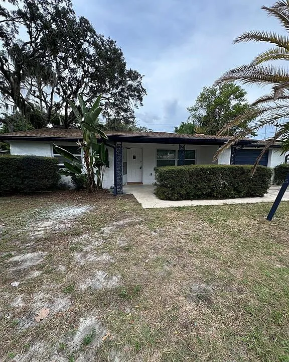 5811 Appletree Rd