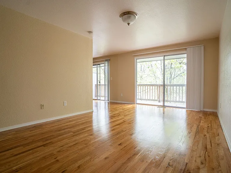 340 Denver St NE — Photo 12