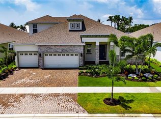 1028 Signet Dr, Apollo Beach, FL 33572