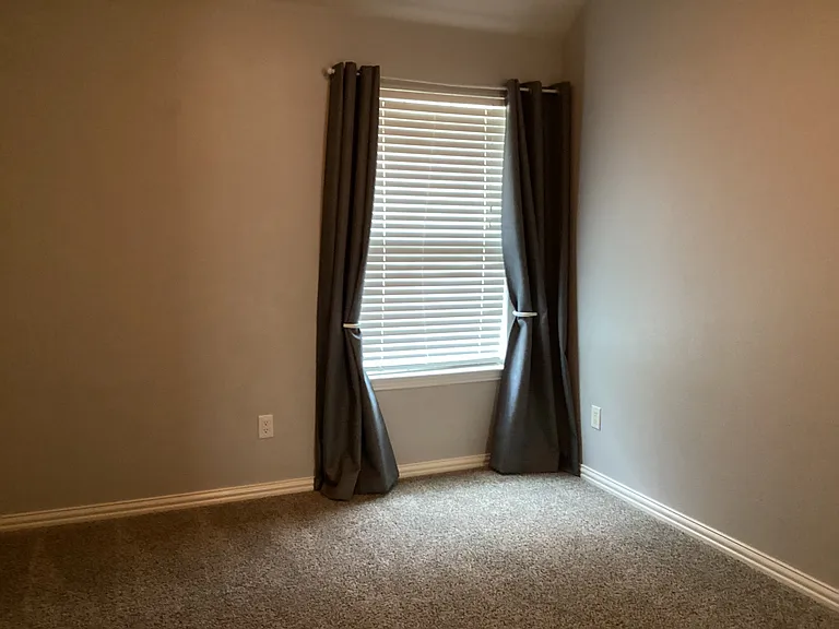 9121 Rose Ct — Photo 14