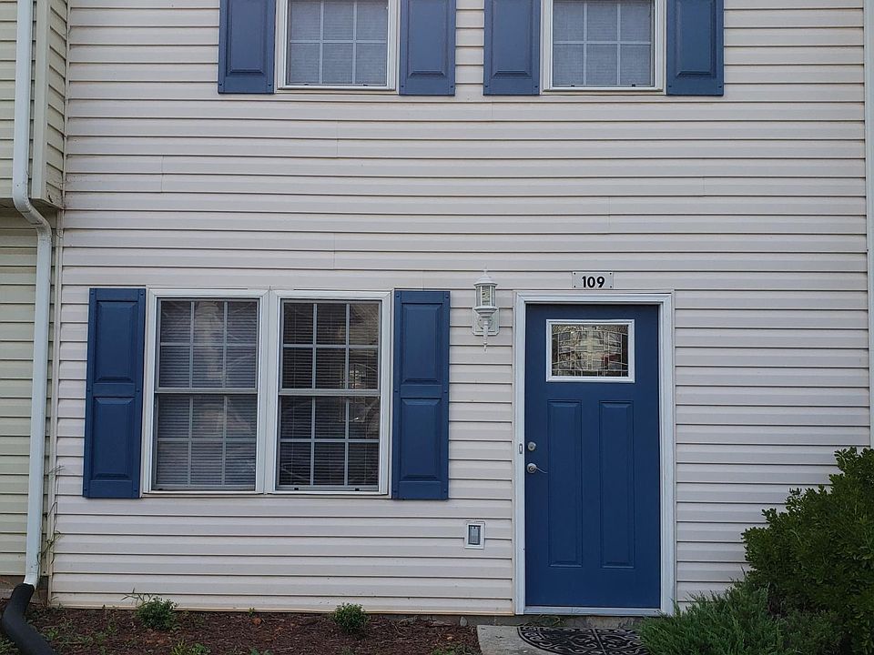 1st image of 109 Jeremiah Ct