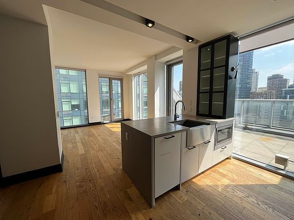 2nd image of 42-20 27th St #608