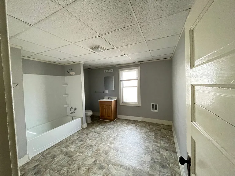 10 Valley Street — Photo 5