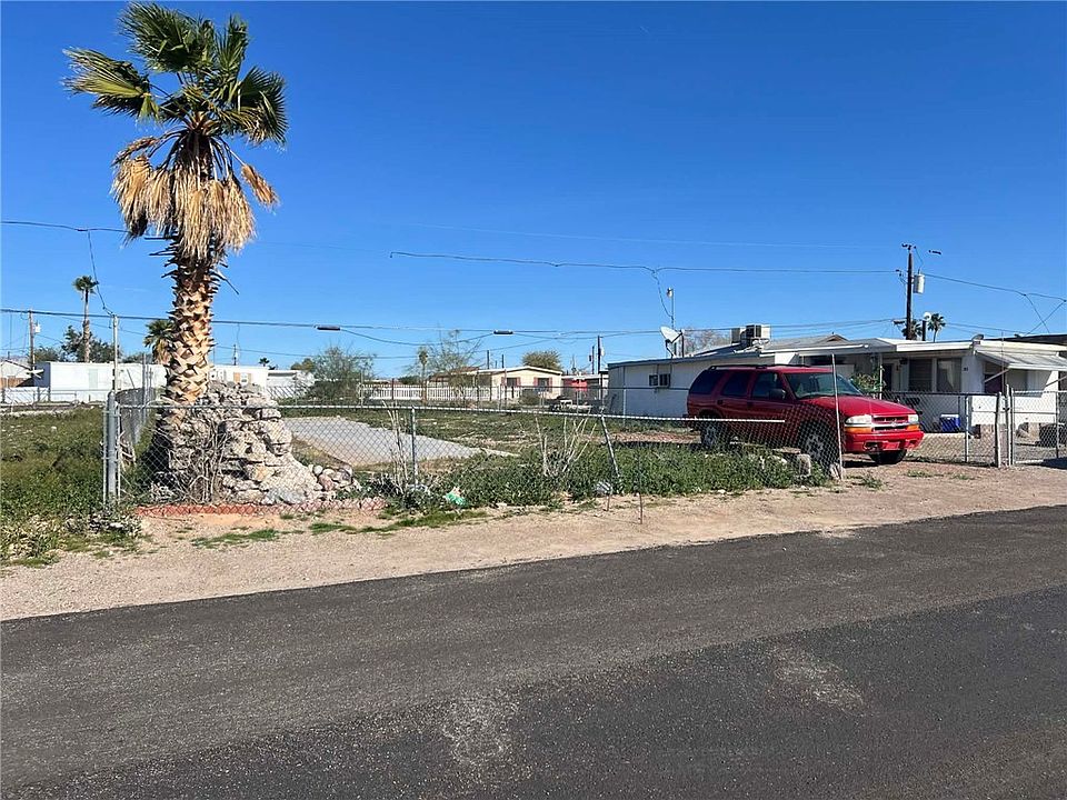1st image of 559 Silver Lane