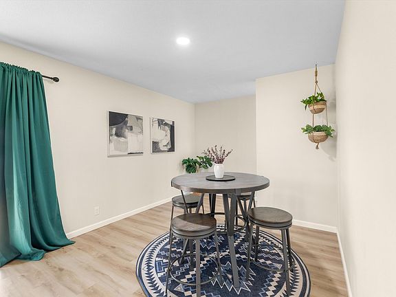 5th image of 4508 Douglas Macarthur Rd NE