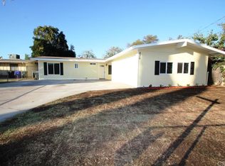 530 E 2nd St, Rialto, CA 92376