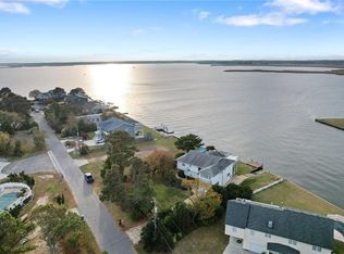 340 Whiting Ln, Virginia Beach, VA 23456