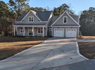 41 Banning Dr, Whispering Pines, NC 28327