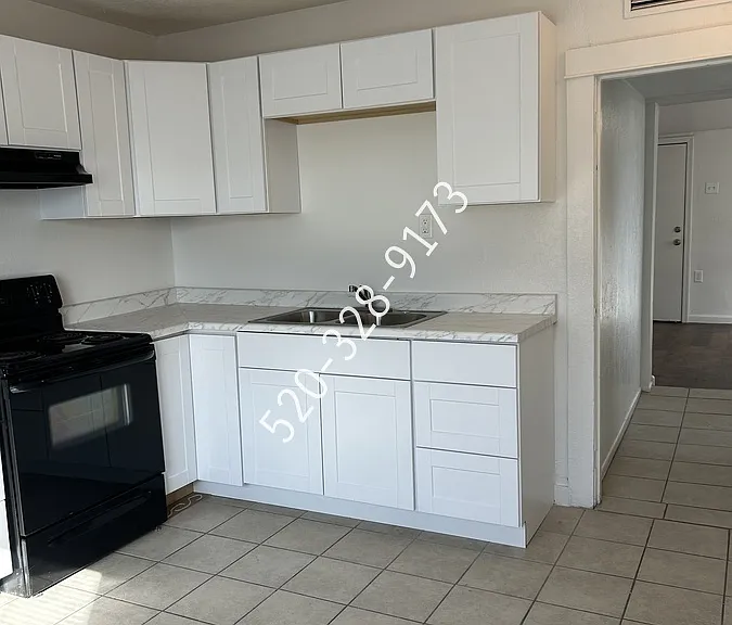 757 E Pastime Rd — Photo 3