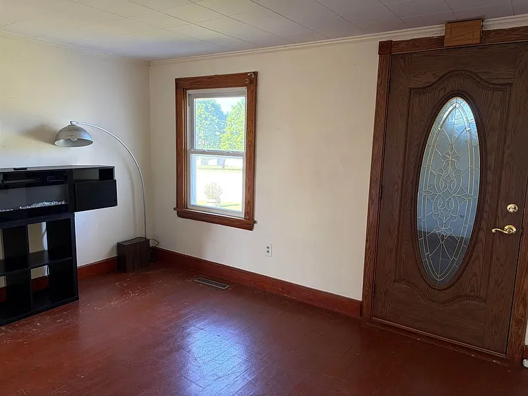 1420 Woodbury Ave — Photo 9