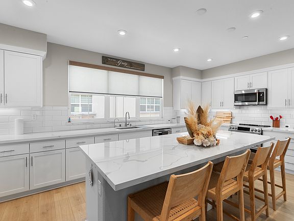 Full access to this kitchen