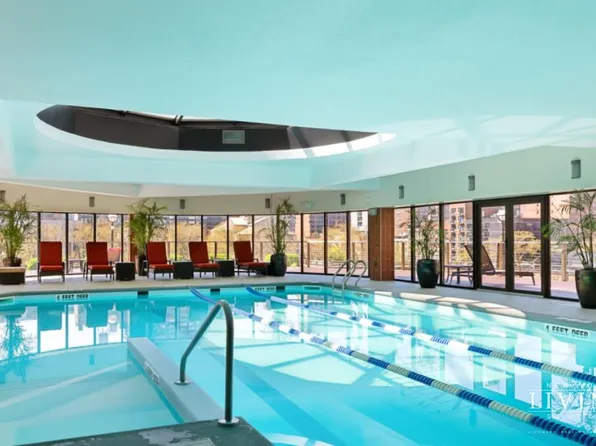 330 East 38th Street image 17 of 24