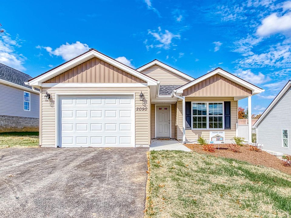 1st image of 2090 Glade Dr SE