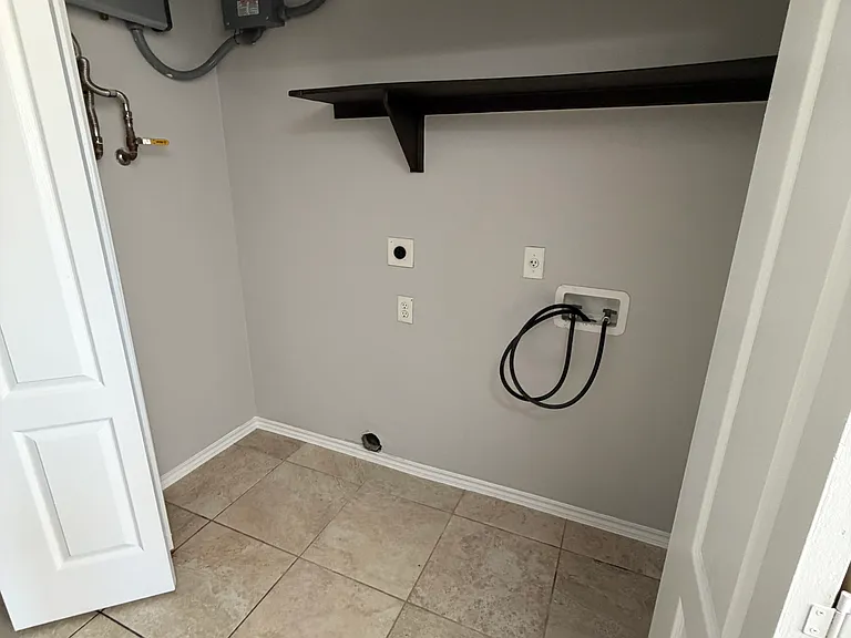 4422 Wild Flower Ave — Photo 6