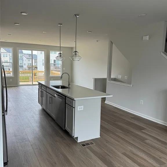 518 Sybil St — Photo 4