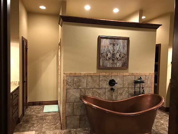 2nd image of 5200 SE 149th St