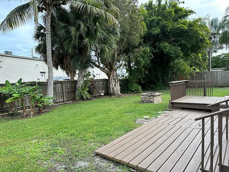 1329 NW Antoch Ave — Photo 44
