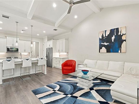 3rd image of 7198 Saona CT