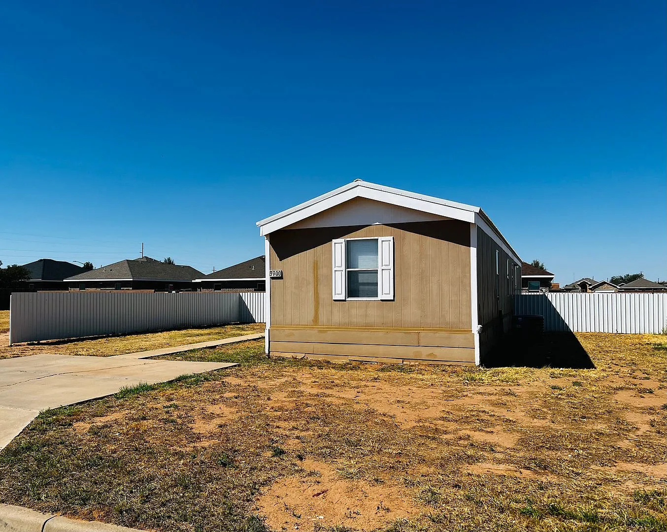 Discover comfort and convenience at 3900 Weston St, Clovis, NM! — Photo 4