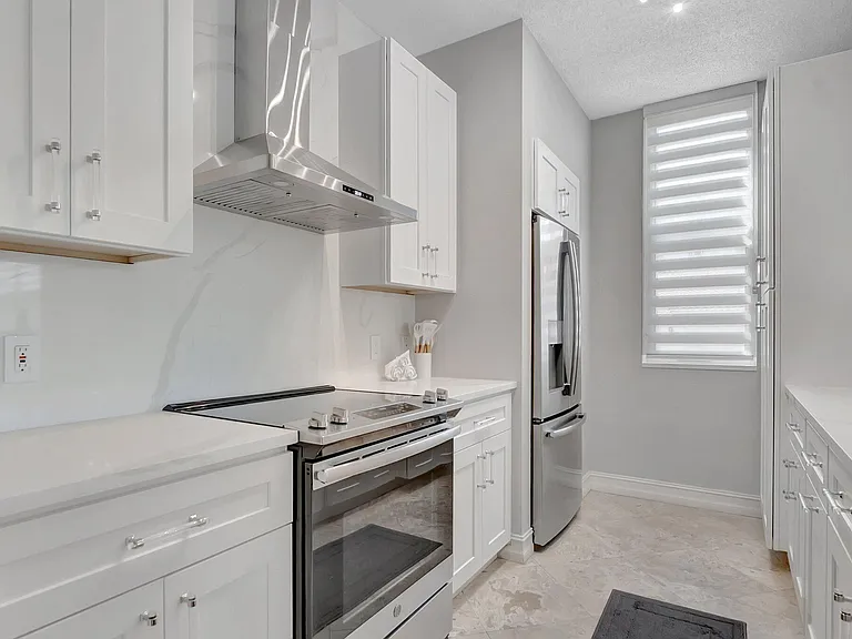 3606 S Ocean Blvd #108 — Photo 2