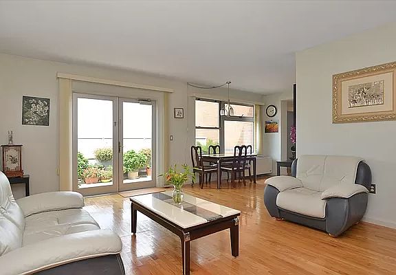 5th image of 4102 Queens Blvd APT 6B