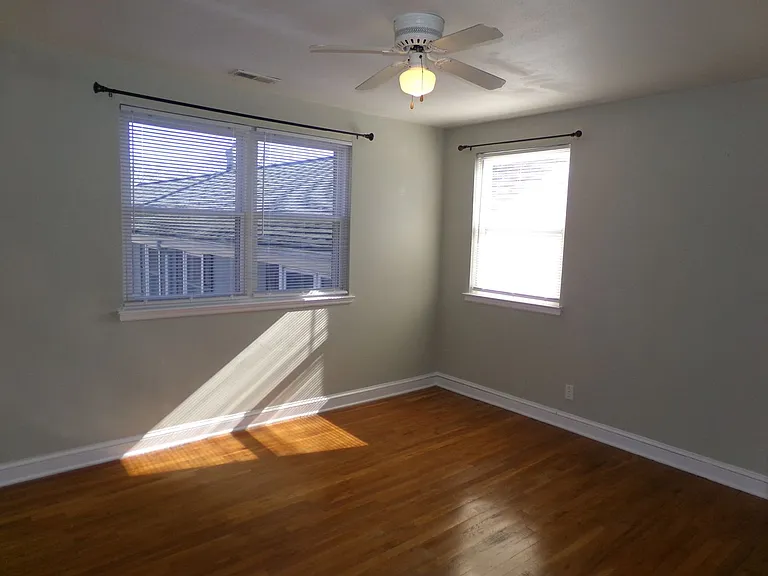2527 C Miller Park Cir — Photo 16
